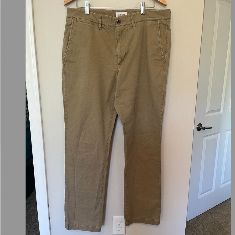 Men's Goodfellow & Co Chinos Size 36W x 34L